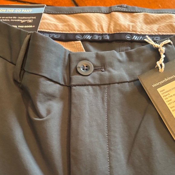 Vineyard Vines Men's On-The-Go-Pant - Picture 6 of 10